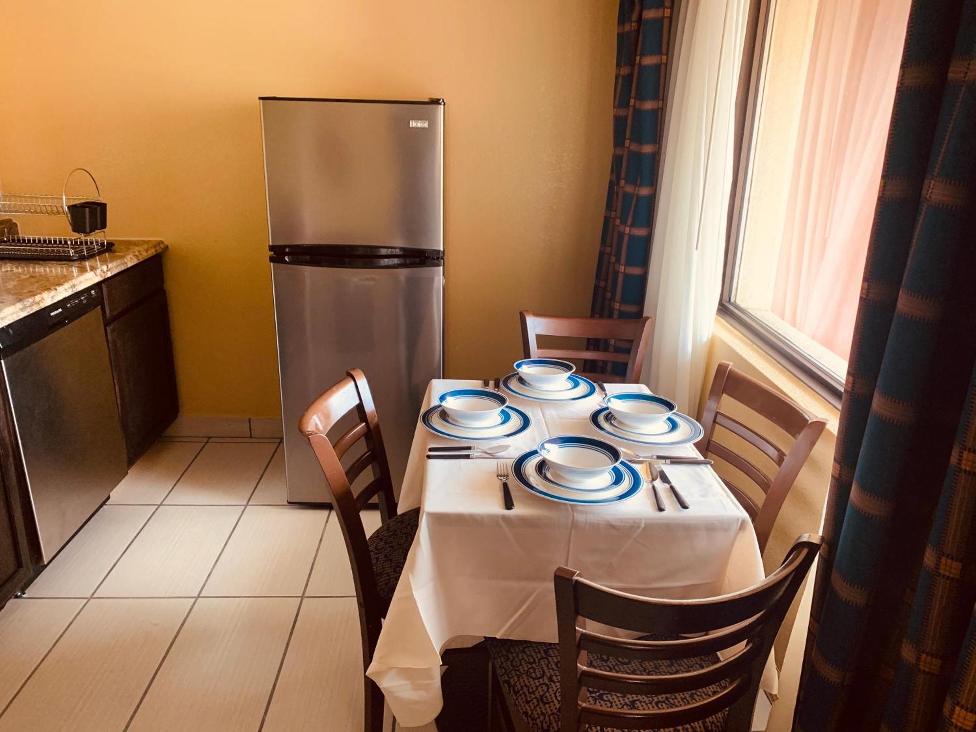 Regency Inn & Suites New London Mystic Zewnętrze zdjęcie