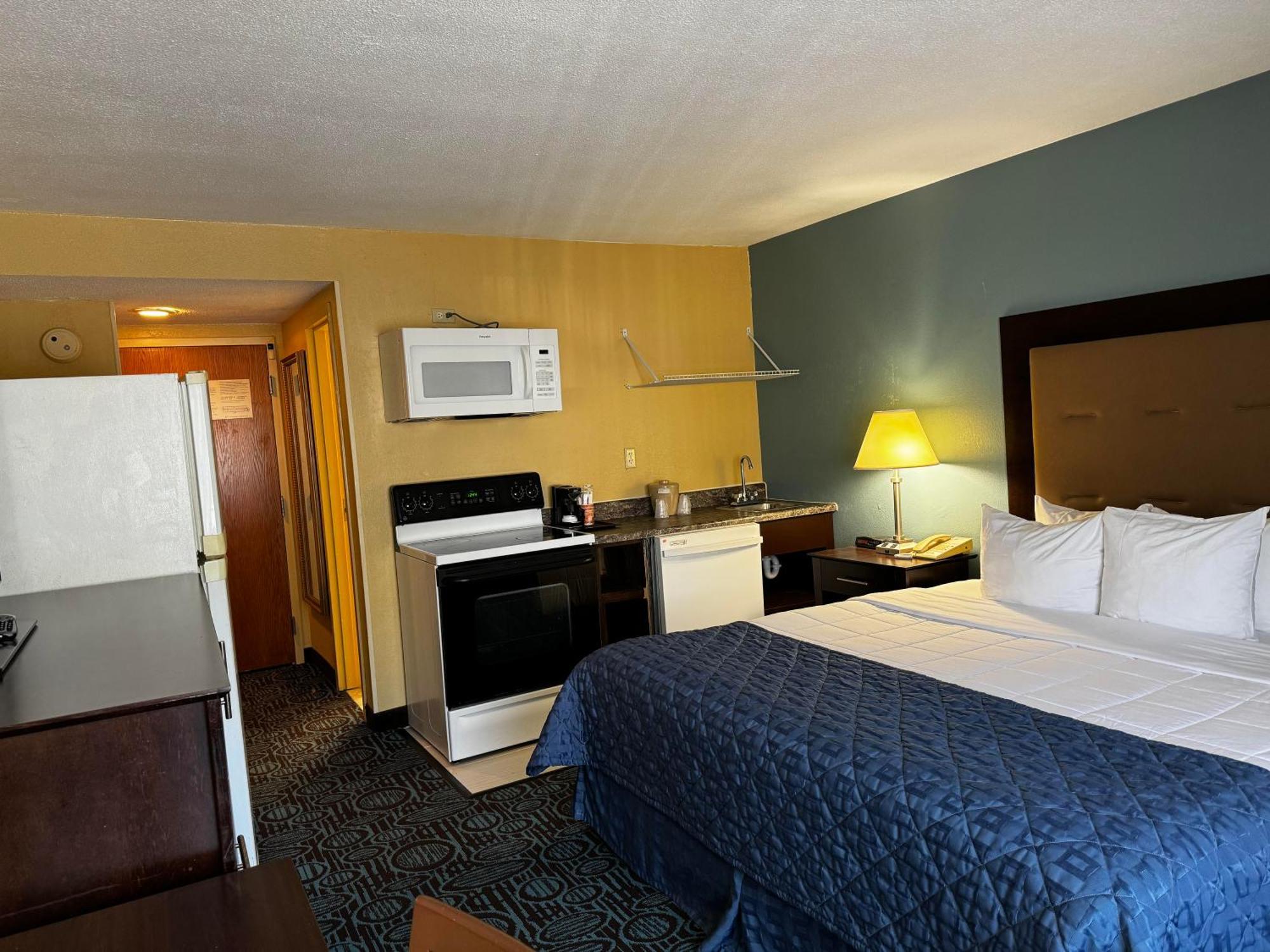 Regency Inn & Suites New London Mystic Zewnętrze zdjęcie